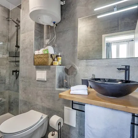 Apartamento Yucca, 2-min To The And 5 To Trogir